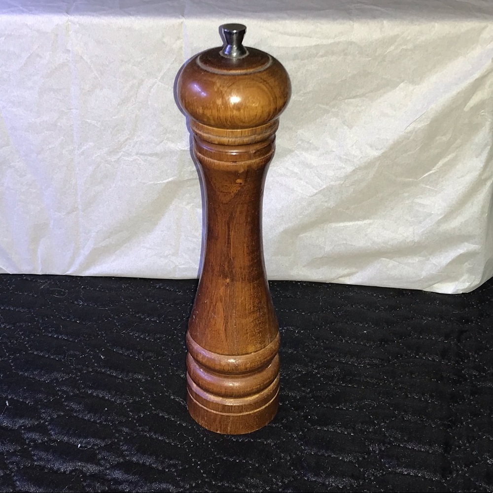 Mr. Dudley Pepper Grinder